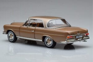 Mercedes 250 SE Coupe W111 Dourado Metálico Norev 1:18 183759 Metal - imagem 6 de 7
