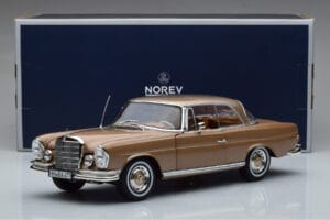 Mercedes 250 SE Coupe W111 Dourado Metálico Norev 1:18 183759 Metal - imagem 7 de 7