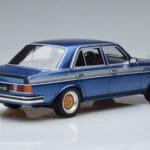 Mercedes 280 E AMG W123 Azul Otto 1:18 OT221 Resina - image 2 of 6