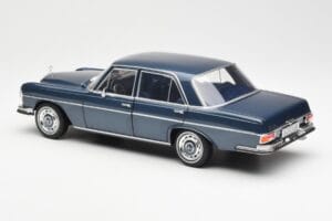 Mercedes 280 SE W108 Azul Escuro Metalizado Norev 1:18 183534 Metal - imagem 7 de 8