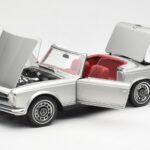Mercedes 280 SL W113 Pagoda Prateado Schuco 1:18 450035000 - image 2 of 8