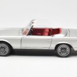 Mercedes 280 SL W113 Pagoda Prateado Schuco 1:18 450035000 - image 4 of 8
