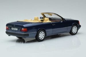 Mercedes 300 CE-24 A124 Cabriolet Nautical Azul Edição Limitada Norev 1:18 183879 Metal - imagem 3 de 7