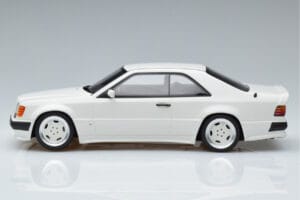 Mercedes 300 CE C124 AMG The Hammer Arctic Branco Otto 1:18 B66040639 Resina - imagem 3 de 6