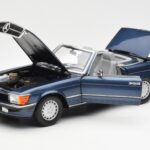 Mercedes 300 SL R107 Azul Náutico Norev 1:18 183466 - image 2 of 8