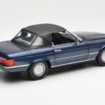 Mercedes 300 SL R107 Azul Náutico Norev 1:18 183466 - image 3 of 8