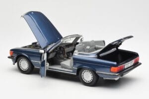 Mercedes 300 SL R107 Azul Náutico Norev 1:18 183466 Metal - imagem 5 de 8