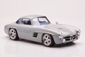 Mercedes 300 SL W198 Gullwing By S-Klub Cinzento GT Spirit 1:18 GT418 Resina - imagem 4 de 6