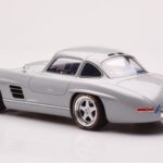 Mercedes 300 SL W198 Gullwing By S-Klub Cinzento GT Spirit 1:18 - image 5 of 6