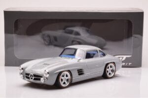 Mercedes 300 SL W198 Gullwing By S-Klub Cinzento GT Spirit 1:18 GT418 Resina - imagem 6 de 6