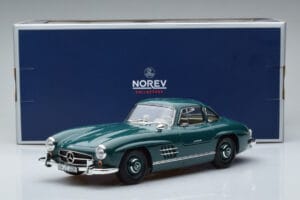 Mercedes 300 SL W198 Gullwing Verde Norev 1:18 183851 Metal - imagem 7 de 7