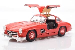 Mercedes 300 SL W198 Gullwing Vermelho Minichamps 1:18 110037211 Metal - imagem 2 de 8
