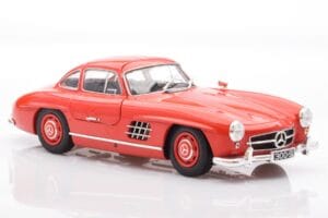Mercedes 300 SL W198 Gullwing Vermelho Minichamps 1:18 110037211 Metal - imagem 6 de 8