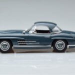 Mercedes 300 SL W198 Roadster Azul Norev 1:18 - image 5 of 9