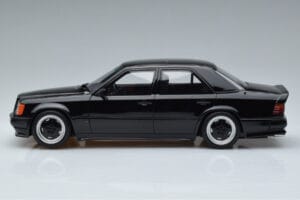 Mercedes 300E W124 5.6 AMG The Hammer Otto 1:18 OT638 Resina - imagem 3 de 6