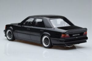 Mercedes 300E W124 5.6 AMG The Hammer Otto 1:18 OT638 Resina - imagem 5 de 6