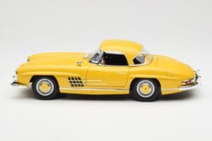 Mercedes 300 SL W198 Roadster Amarelo Norev 1:18 B66040669 Metal - imagem 4 de 8