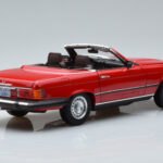 Mercedes 450 SL R107 Versão US Vermelho Norev 1:18 - image 3 of 8