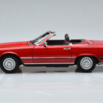 Mercedes 450 SL R107 Versão US Vermelho Norev 1:18 - image 5 of 8