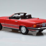 Mercedes 450 SL R107 Versão US Vermelho Norev 1:18 - image 7 of 8