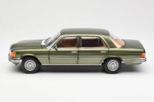 Mercedes 450SEL 6.9 W116 Verde Metalizado Norev 1:18 183455 Metal - imagem 4 de 8