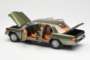 Mercedes 450SEL 6.9 W116 Verde Metalizado Norev 1:18 183455 Metal - imagem 5 de 8