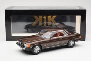 Mercedes 500 SLC C107 Castanho KK-Scale 1:18 180851 Metal - imagem 6 de 6