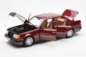 Mercedes 500E W124 Vermelho Metallic Edição Concessionário Norev 1:18 B66040699 Metal - imagem 2 de 8