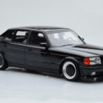 Mercedes 560 SEL AMG W126 Obsidian Preto Otto 1:18 - image 4 of 6