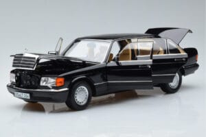 Mercedes 560 SEL W126 Preto Norev 1:18 183793 Metal - imagem 2 de 7