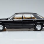Mercedes 560 SEL W126 Preto Norev 1:18 - image 4 of 7