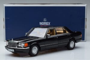 Mercedes 560 SEL W126 Preto Norev 1:18 183793 Metal - imagem 7 de 7