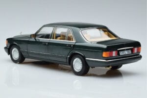 Mercedes 560 SEL W126 Verde Escuro Metálico Norev 1:18 B66040682 Metal - imagem 6 de 7
