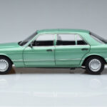 Mercedes 560 SEL W126 Verde Claro Norev 1:18 - image 4 of 7