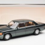Mercedes 560 SEL W126 Night Verde Metálico Dealer Edition Norev 1:18 B66040626 - image 8 of 8