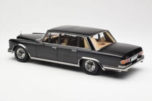 Mercedes 600 SWB W100 Preto KK-Scale 1:18 180601 Metal - imagem 5 de 6