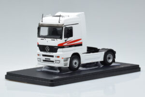 Mercedes Actros MP1 Branco IXO 1:43 TR064