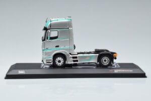 Mercedes Actros MP4 Racing Edition IXO 1:43 TR091 Metal - imagem 3 de 6