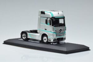 Mercedes Actros MP4 Racing Edition IXO 1:43 TR091 Metal - imagem 4 de 6