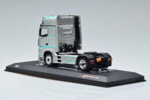 Mercedes Actros MP4 Racing Edition IXO 1:43 TR091 Metal - imagem 5 de 6