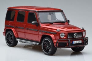 Mercedes AMG G63 W464 Asia Edition Vermelho GT Spirit 1:18 CLDC010 Resina - imagem 4 de 6