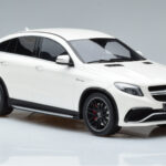 Mercedes AMG GLE 63S C292 Coupe Branco GT Spirit 1:18 - image 4 of 6