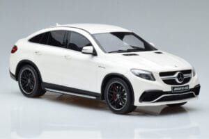 Mercedes AMG GLE 63S C292 Coupe Branco GT Spirit 1:18 B66965706 Resina - imagem 4 de 6