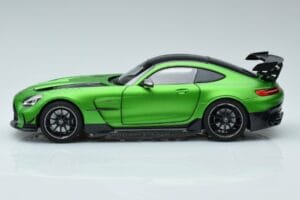 Mercedes AMG GT C190 Black Series Verde Hell Magno Edição Limitada Norev 1:18 183903 Metal - imagem 4 de 7