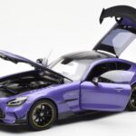 Mercedes AMG GT Black Series Roxo Asia Exclusive Norev 1:18 - image 2 of 8
