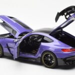 Mercedes AMG GT Black Series Roxo Asia Exclusive Norev 1:18 - image 5 of 8