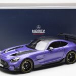 Mercedes AMG GT Black Series Roxo Asia Exclusive Norev 1:18 - image 8 of 8