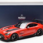 Mercedes AMG GT Black Series Vermelho Asia Exclusive Norev 1:18 - image 8 of 8