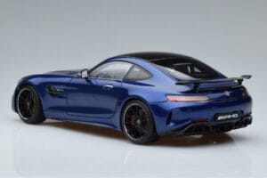 Mercedes AMG GT R C190 Azul Brilhante AUTOart 1:18 76334 Metal - imagem 6 de 7