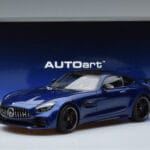Mercedes AMG GT R C190 Azul Brilhante AUTOart 1:18 76334 Metal - image 7 of 7